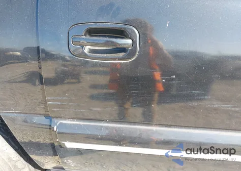 2006 Chevrolet Suburban 1500 Lt из США, поврежденный, VIN 3GNEC16Z66G107946